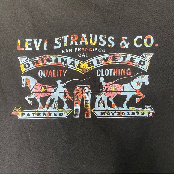 Levi Strauss & Co. Short Sleeve Equestrian T-Shirt Floral Horses Women’s Sz M - Picture 2 of 8